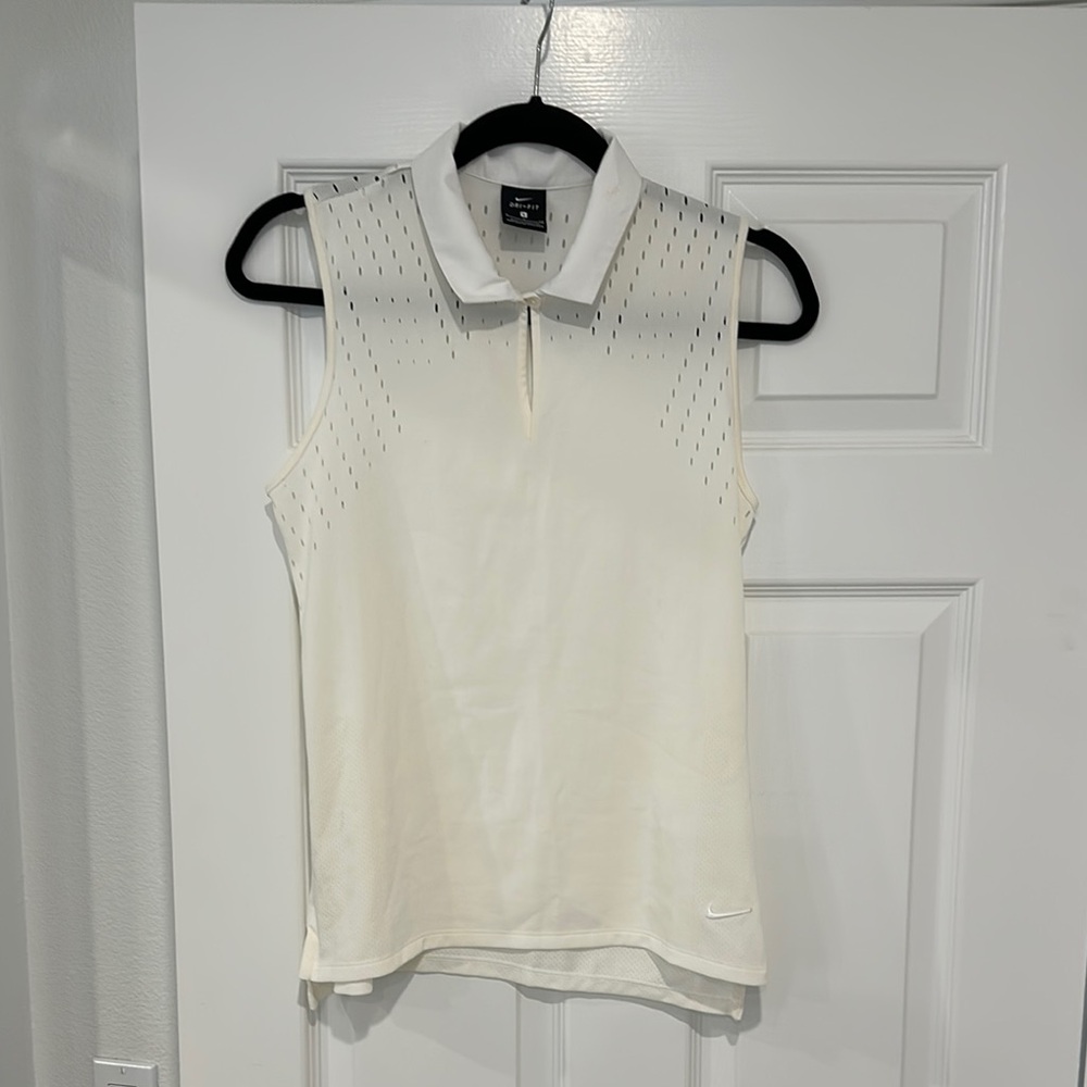 Nike Women's Cream Sleeveless Top